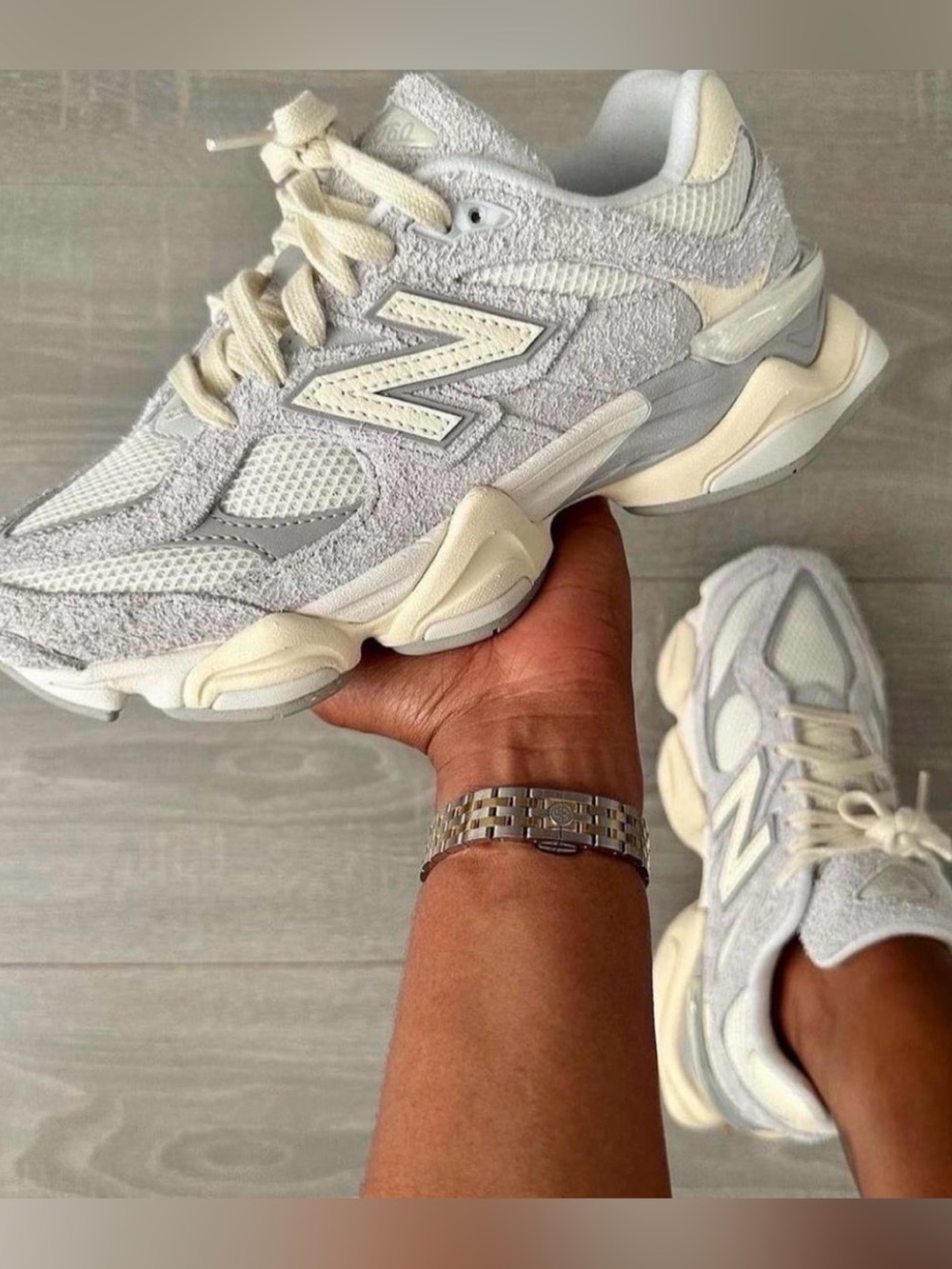 New Balance Women's Cream and Light Gray Chunky Sneakers